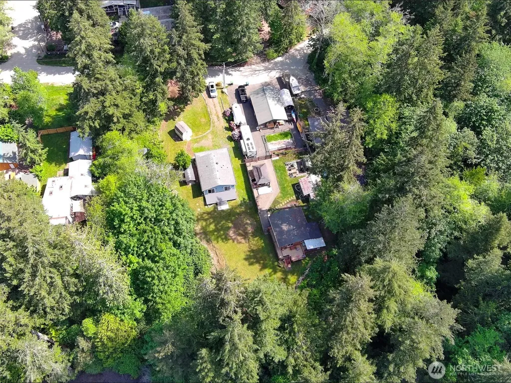 55 Wolf Road Quilcene WA 98376