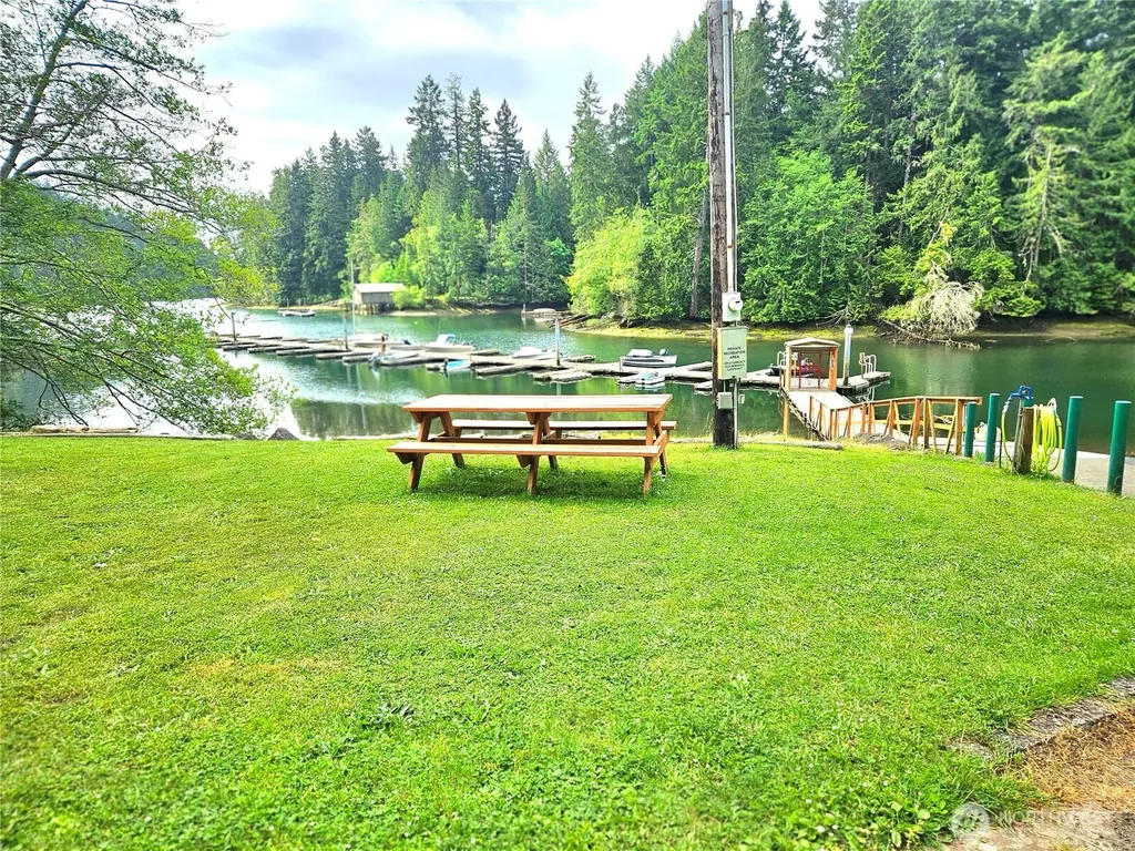 55 Wolf Road Quilcene WA 98376