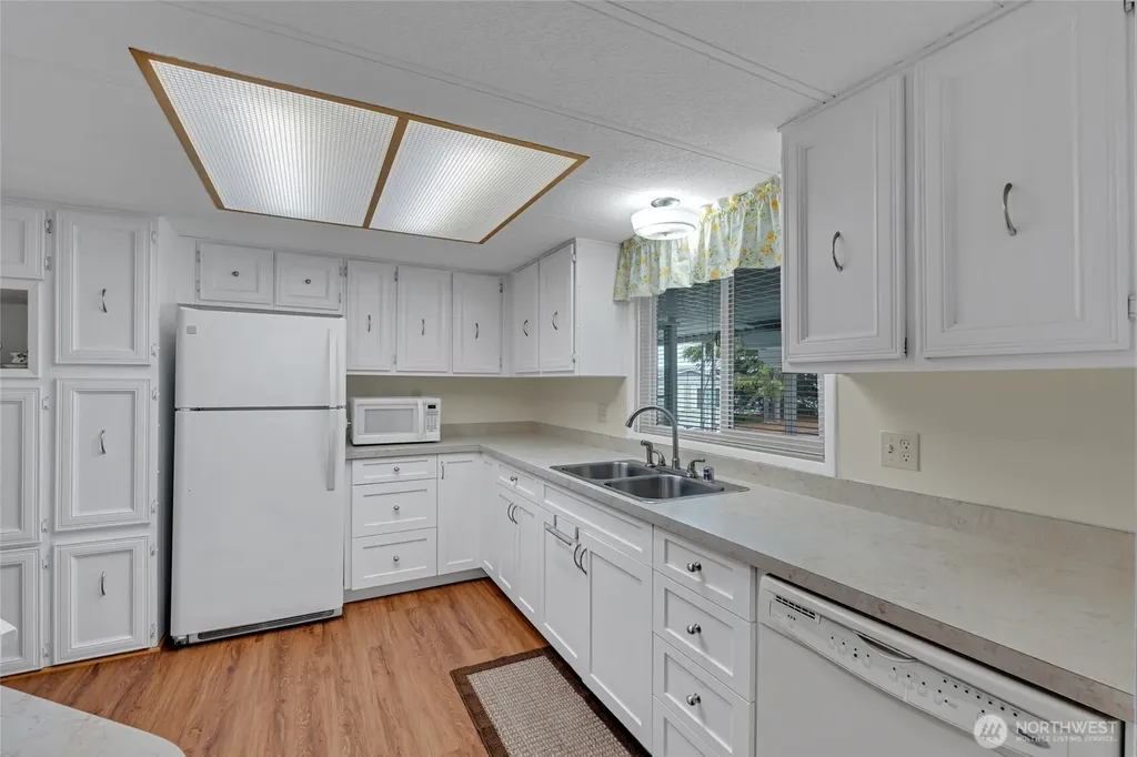 47 Juniper Mobile Estates Sequim WA 98382