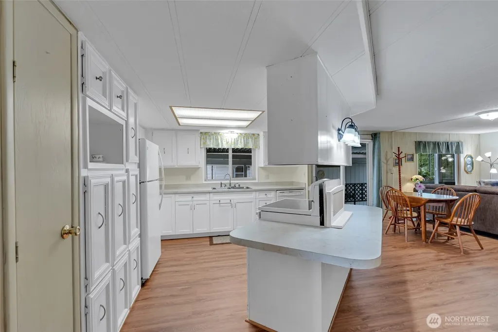 47 Juniper Mobile Estates Sequim WA 98382