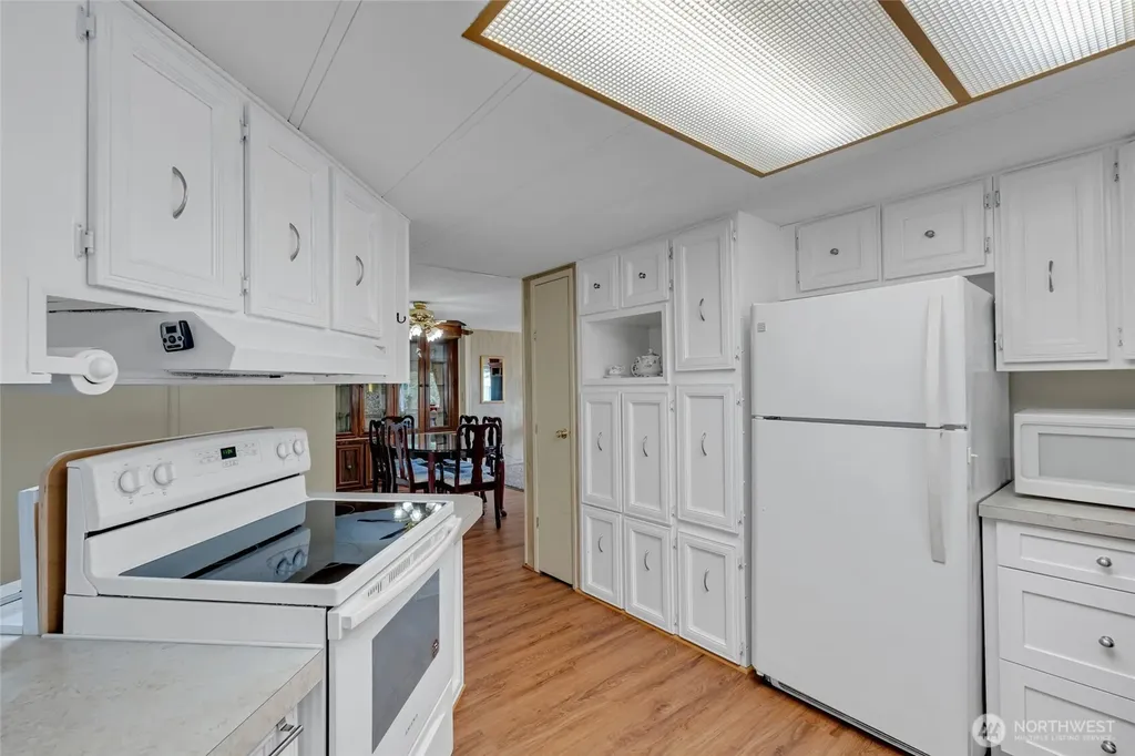 47 Juniper Mobile Estates Sequim WA 98382