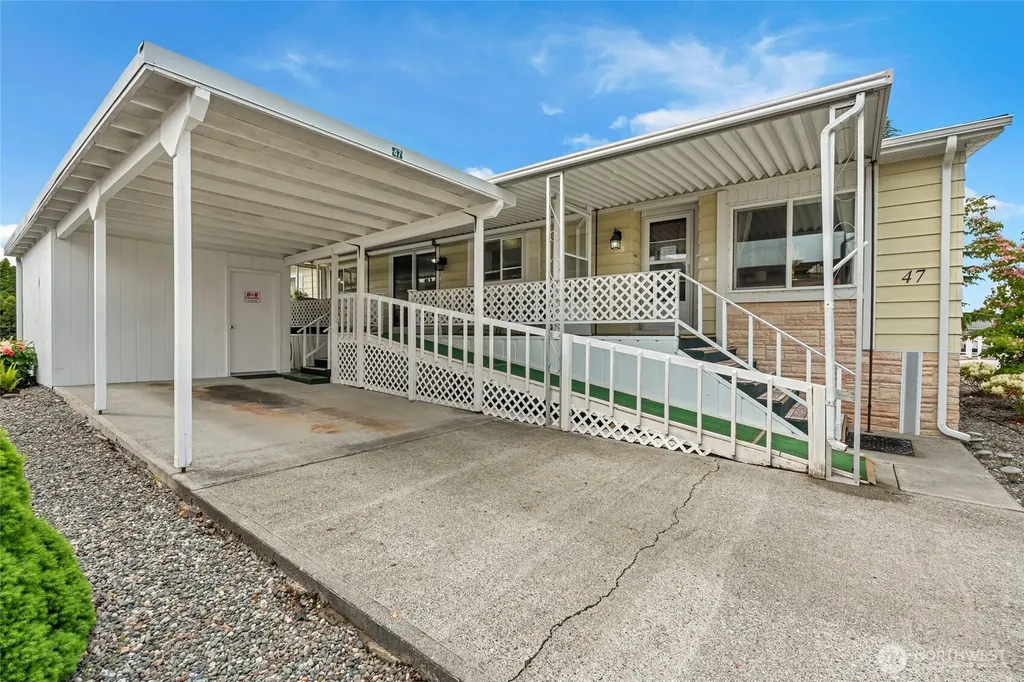 47 Juniper Mobile Estates Sequim WA 98382