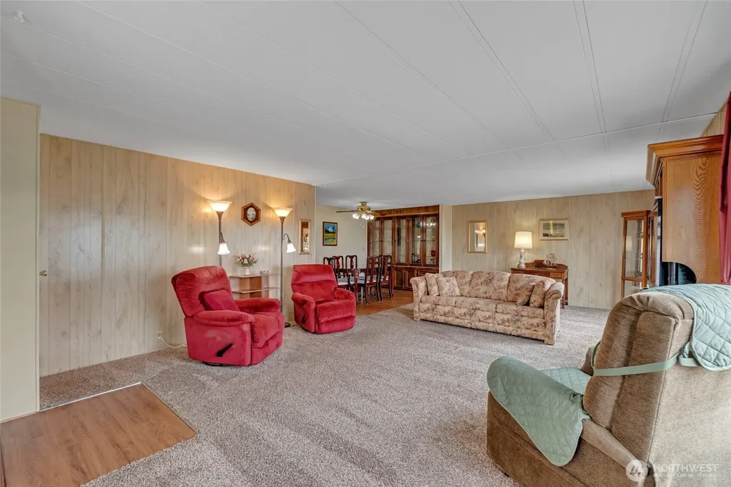 47 Juniper Mobile Estates Sequim WA 98382
