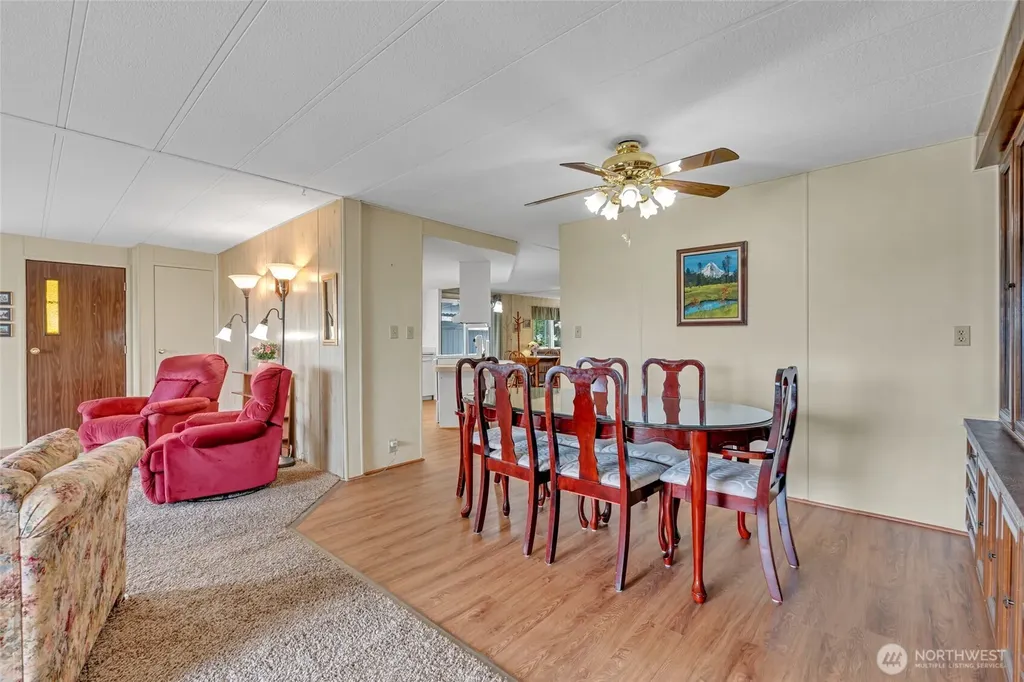 47 Juniper Mobile Estates Sequim WA 98382