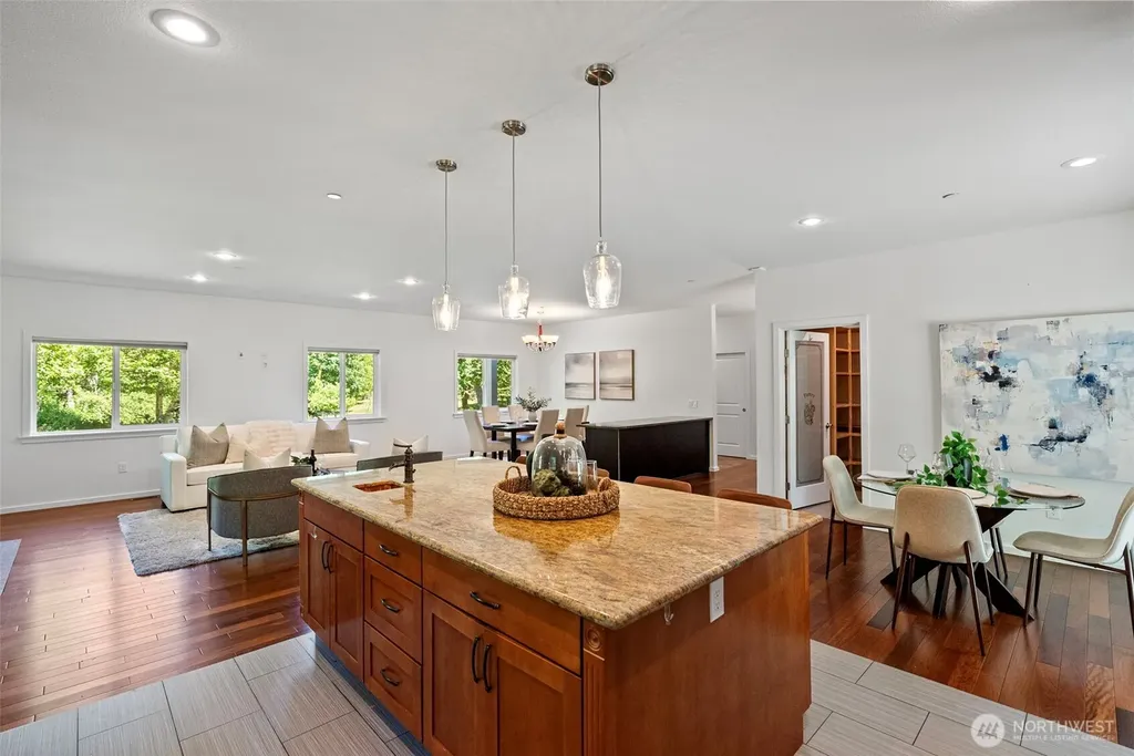 11668 Banner Rd SE Olalla WA 98359