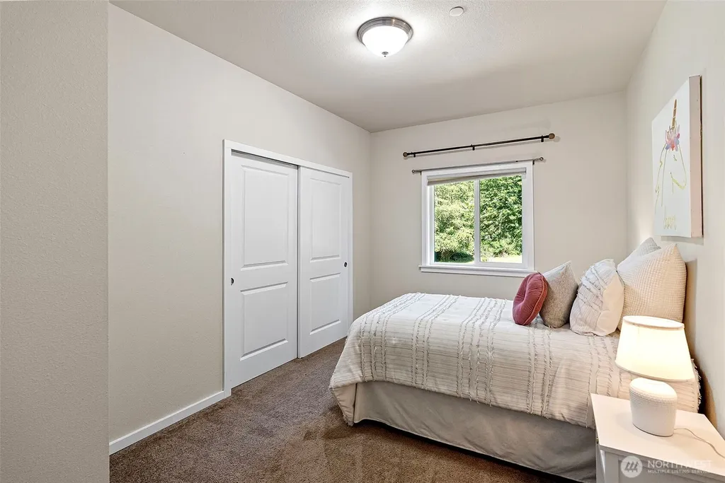 11668 Banner Rd SE Olalla WA 98359