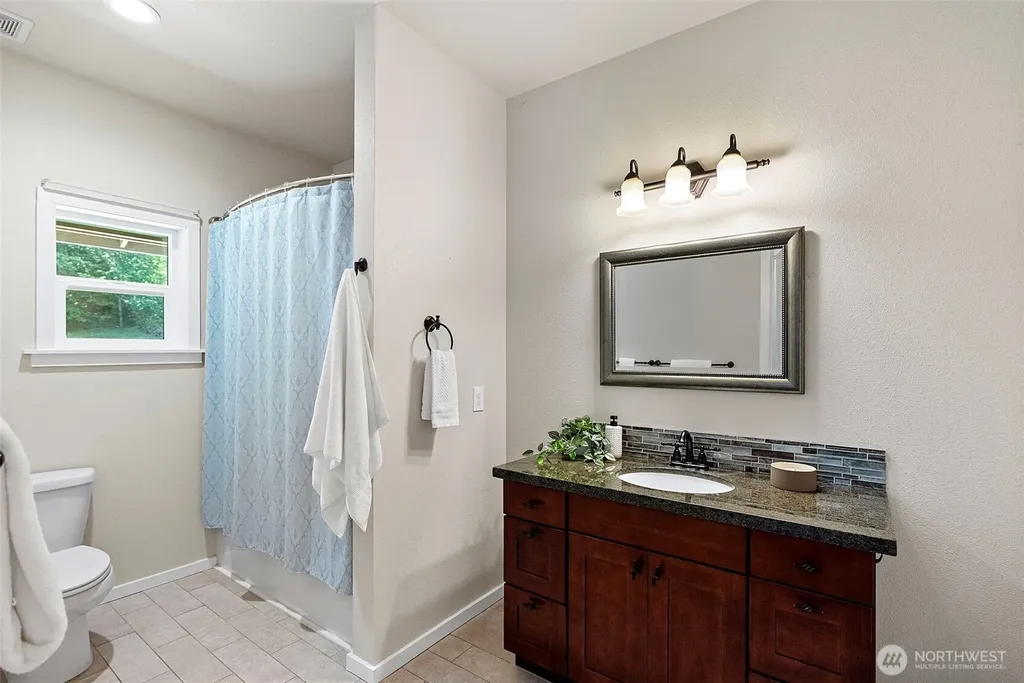11668 Banner Rd SE Olalla WA 98359
