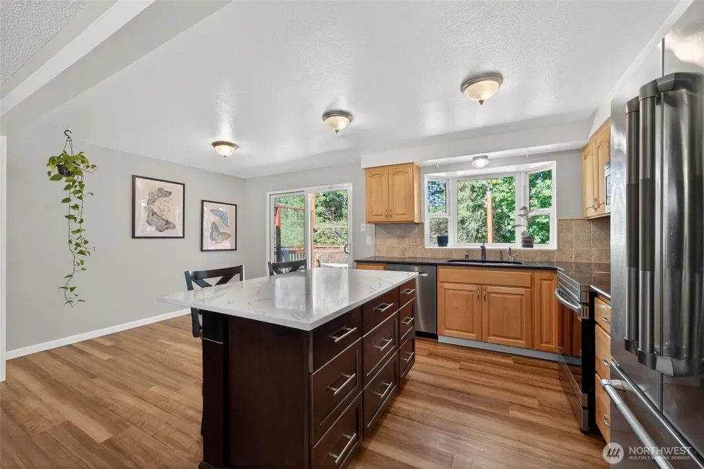 25312 144th Place SE Kent WA 98042