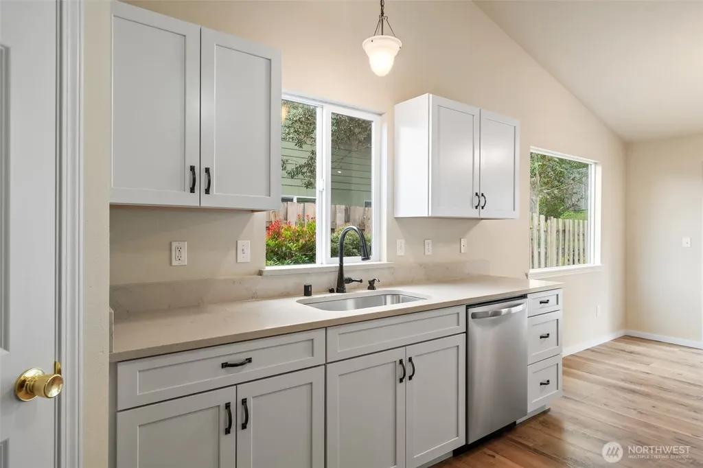 101 Vista View Court Shelton WA 98584