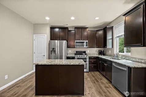 14006 67th Avenue E Puyallup WA 98373