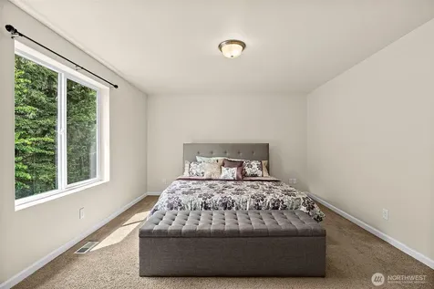 14006 67th Avenue E Puyallup WA 98373