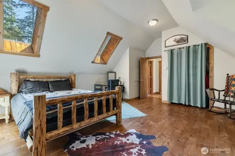 31909 112th Avenue E Graham WA 98338