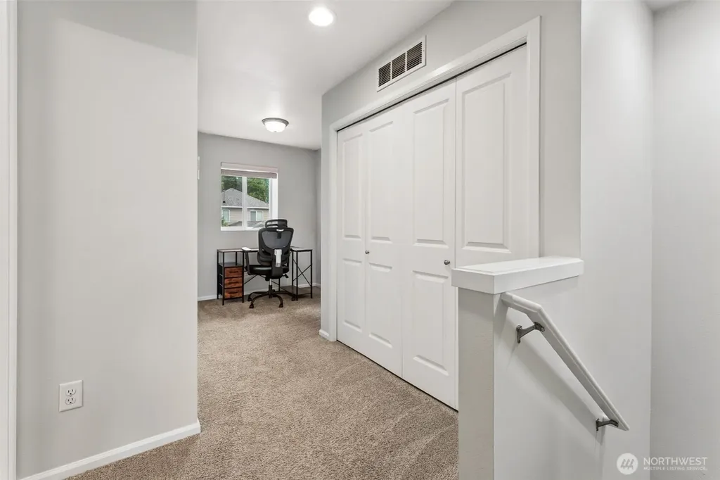 8704 Stockholm Lane NE Lacey WA 98516