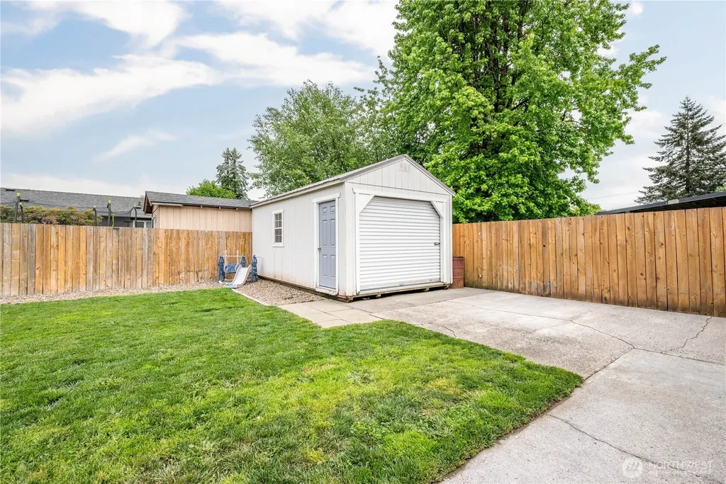 106 Monterey Drive Kelso WA 98626