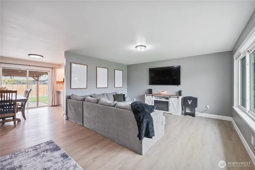 106 Monterey Drive Kelso WA 98626