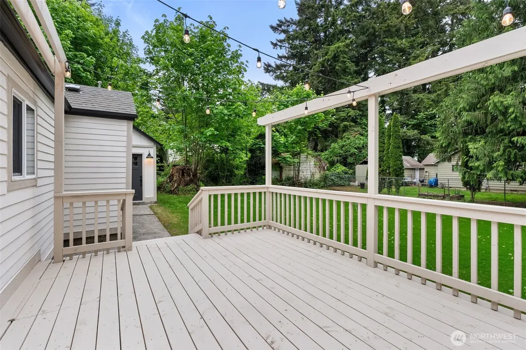 2001 Karen Frazier Road SE Olympia WA 98501