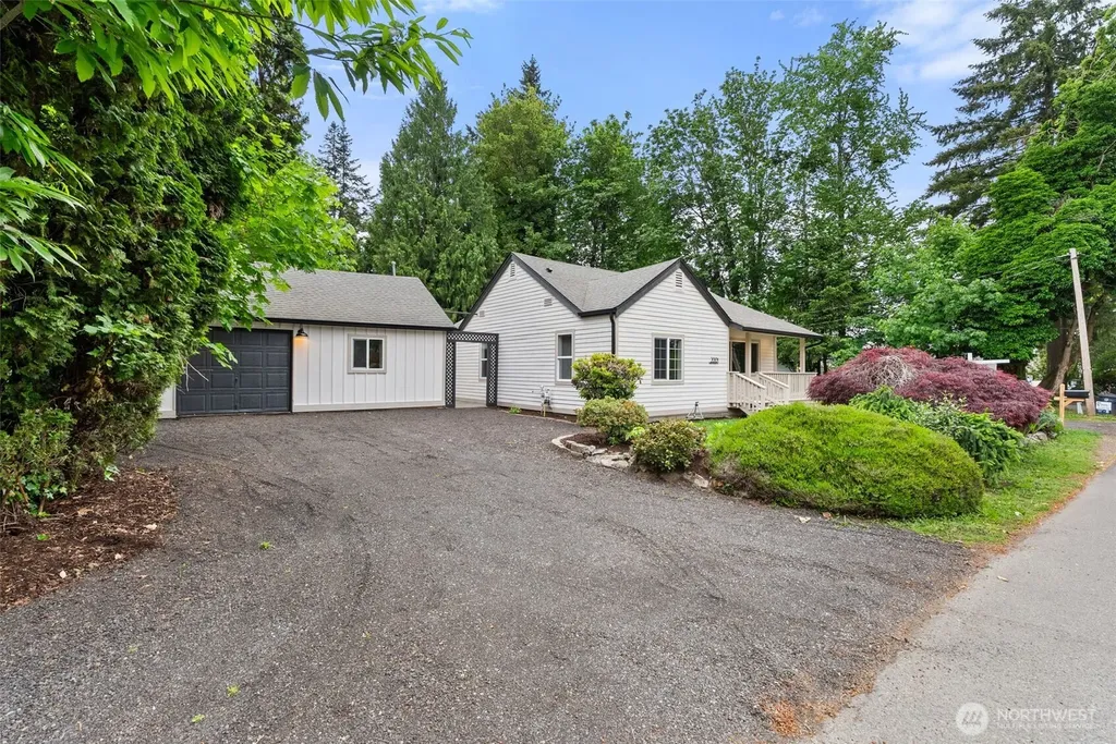 2001 Karen Frazier Road SE Olympia WA 98501