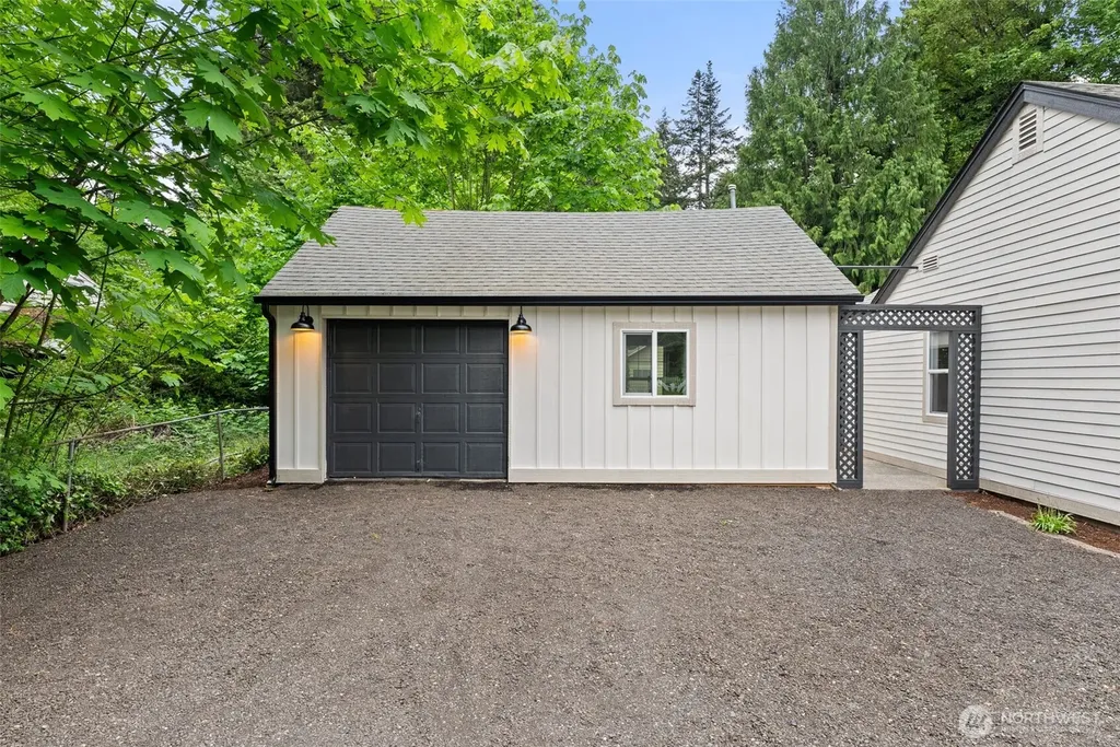 2001 Karen Frazier Road SE Olympia WA 98501