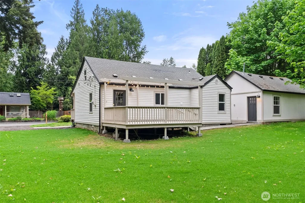 2001 Karen Frazier Road SE Olympia WA 98501