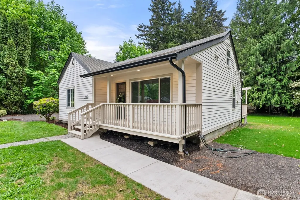 2001 Karen Frazier Road SE Olympia WA 98501