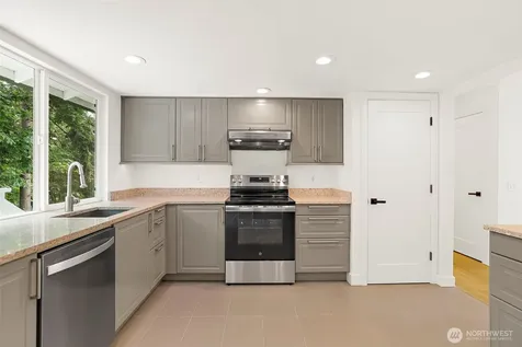 6900 131st Avenue SE Bellevue WA 98006