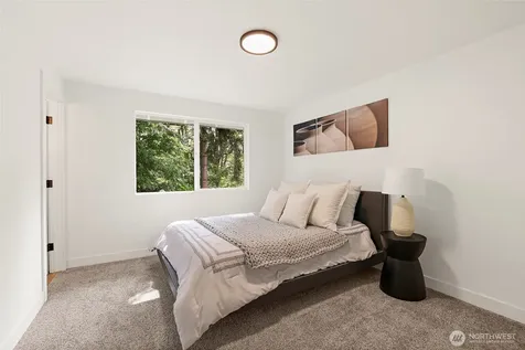 6900 131st Avenue SE Bellevue WA 98006
