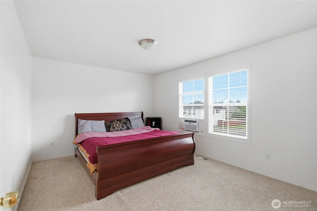 12509 SE 299th Place Auburn WA 98092