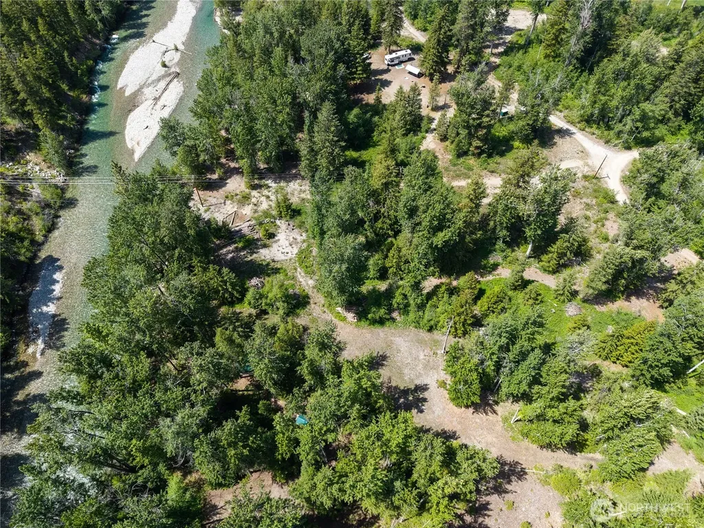 97 Cedarosa Way Mazama WA 98833
