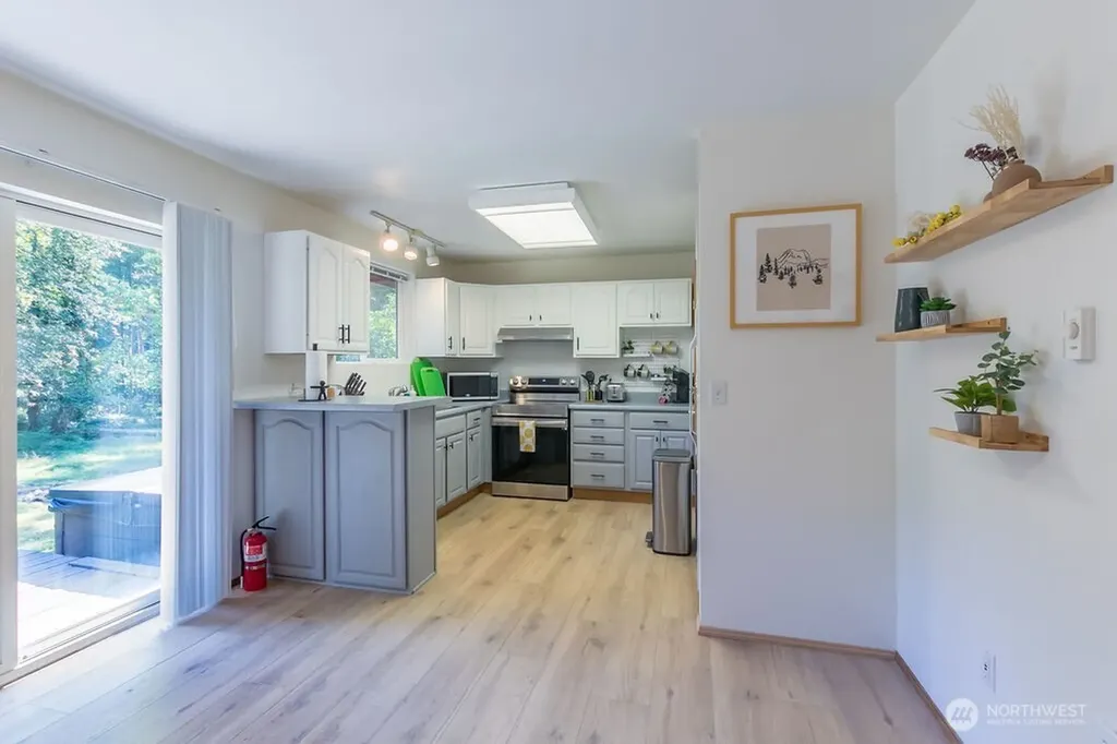 231 Paradise Drive Ashford WA 98304