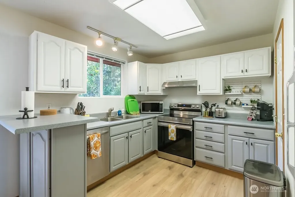 231 Paradise Drive Ashford WA 98304