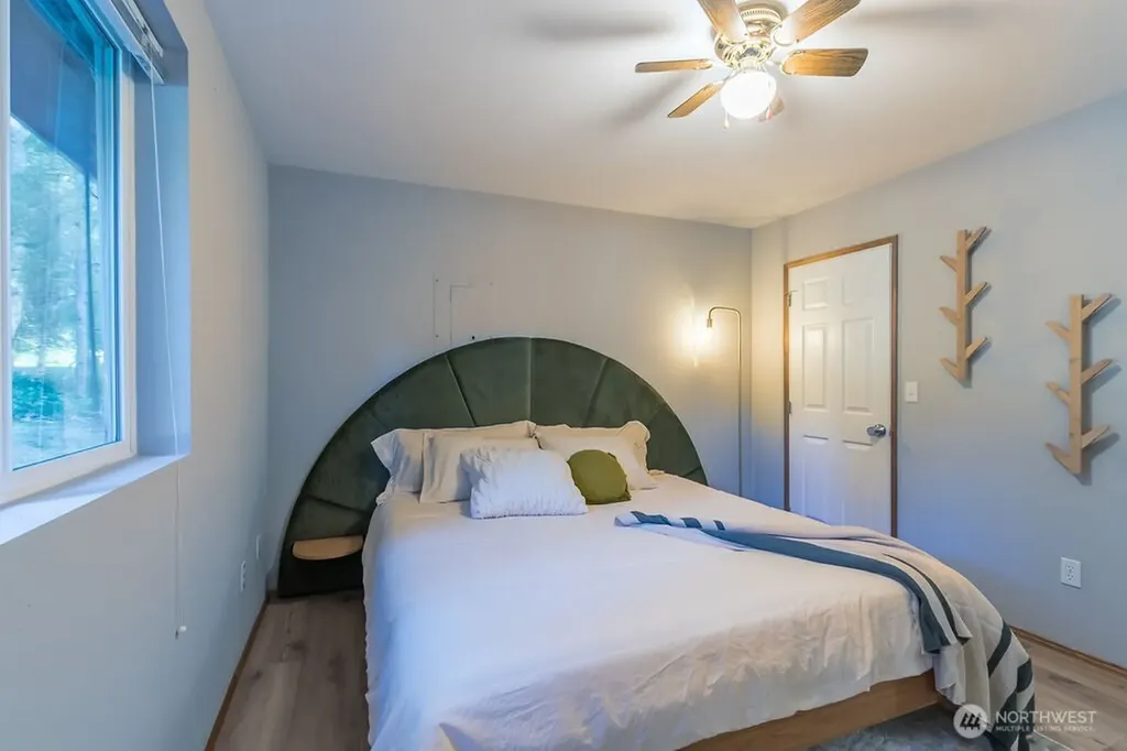 231 Paradise Drive Ashford WA 98304