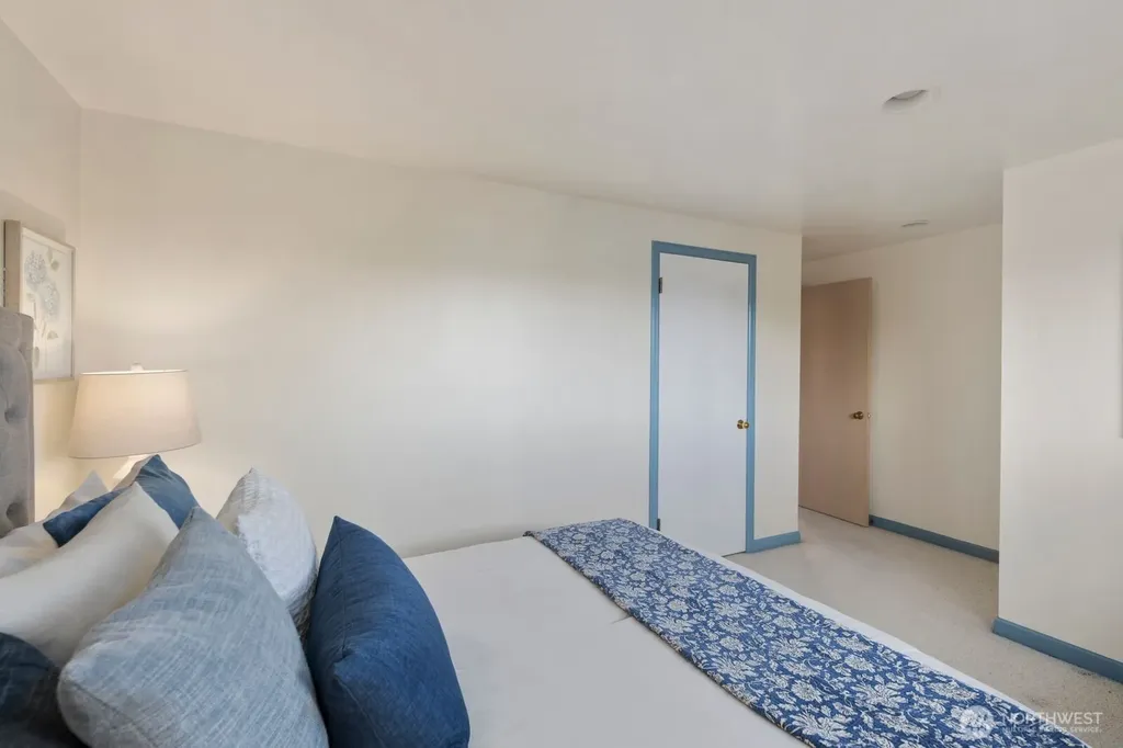 8433 221st Place SW Edmonds WA 98026