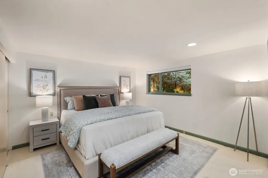 8433 221st Place SW Edmonds WA 98026