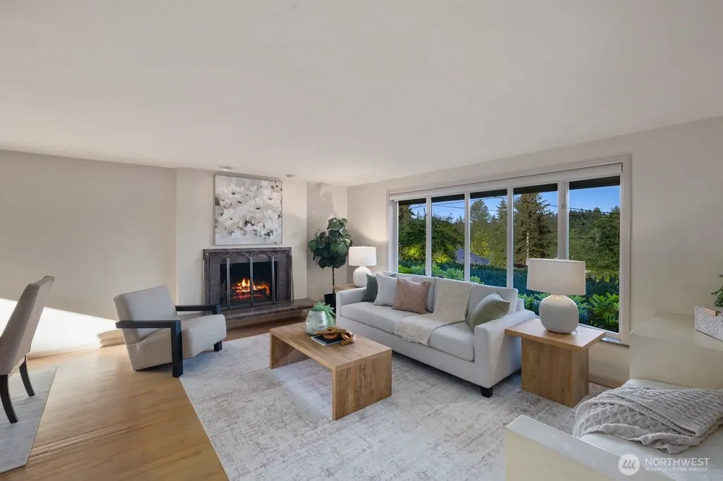 8433 221st Place SW Edmonds WA 98026