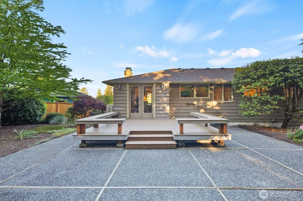 8433 221st Place SW Edmonds WA 98026