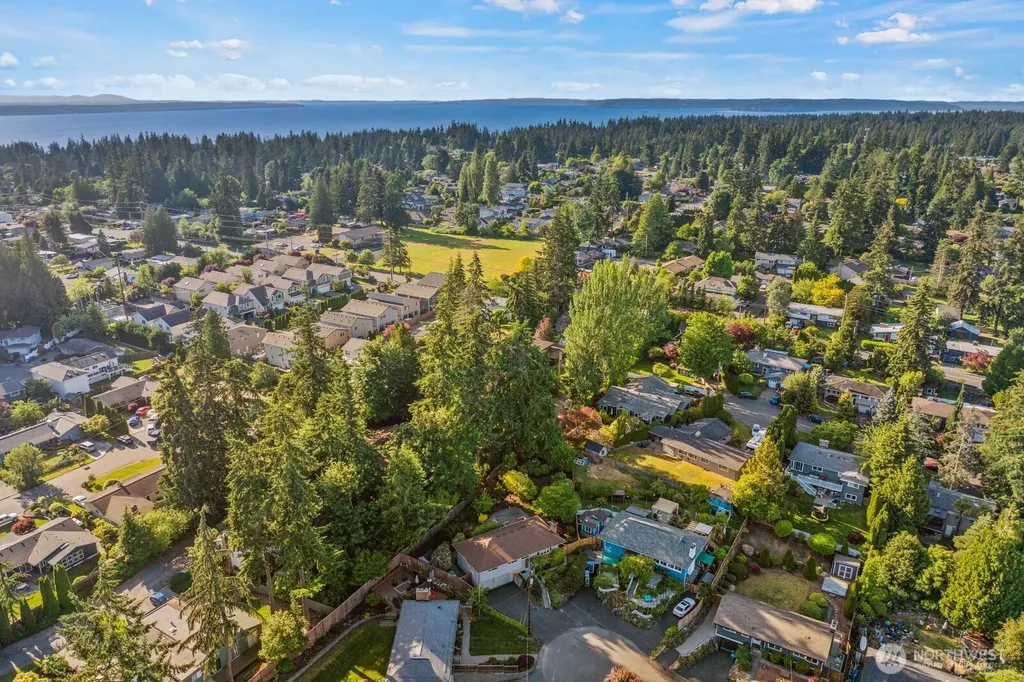 8433 221st Place SW Edmonds WA 98026