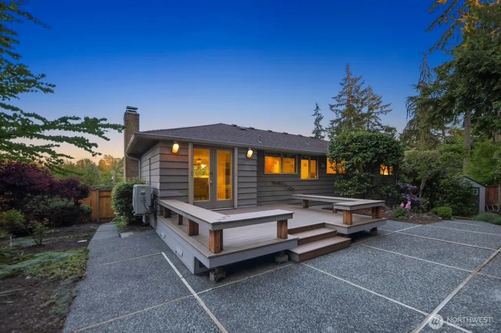 8433 221st Place SW Edmonds WA 98026