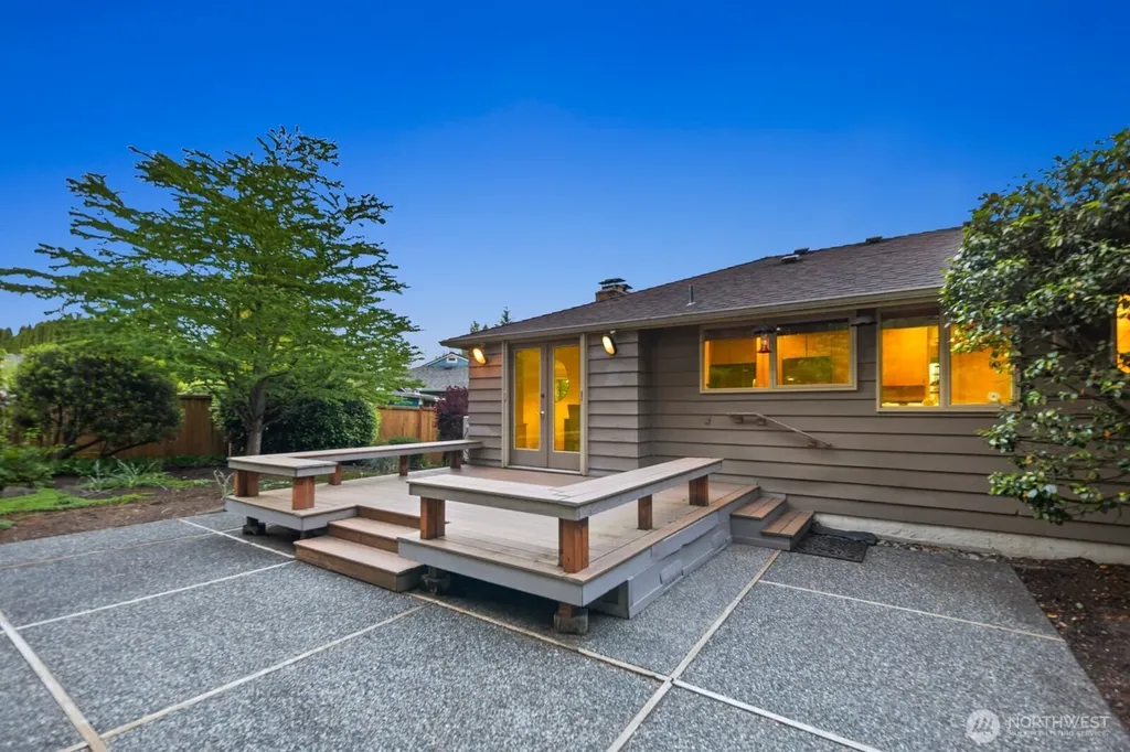 8433 221st Place SW Edmonds WA 98026