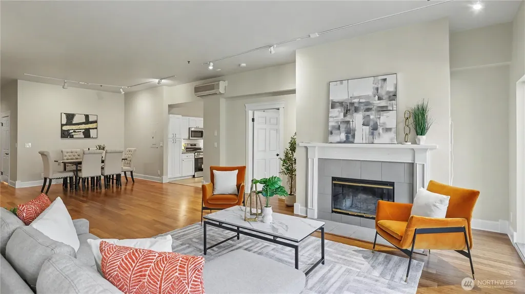 526 1st Avenue S Seattle WA 98104