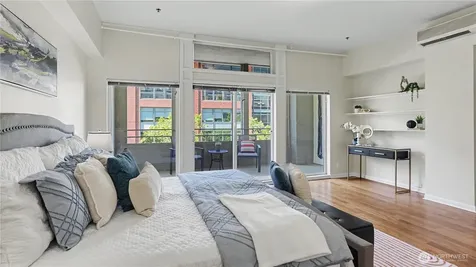 526 1st Avenue S Seattle WA 98104