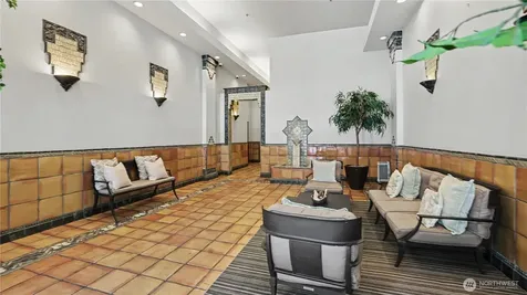 526 1st Avenue S Seattle WA 98104