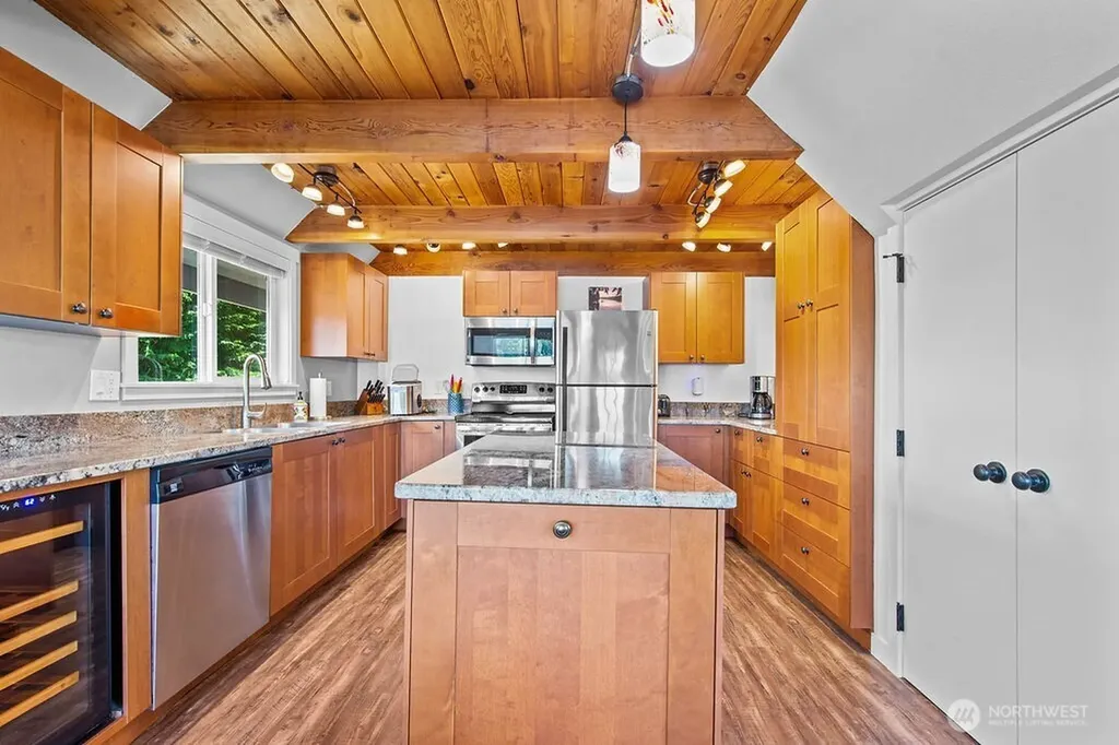 11 SE Skookum View Drive Shelton WA 98584