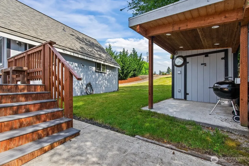 11 SE Skookum View Drive Shelton WA 98584