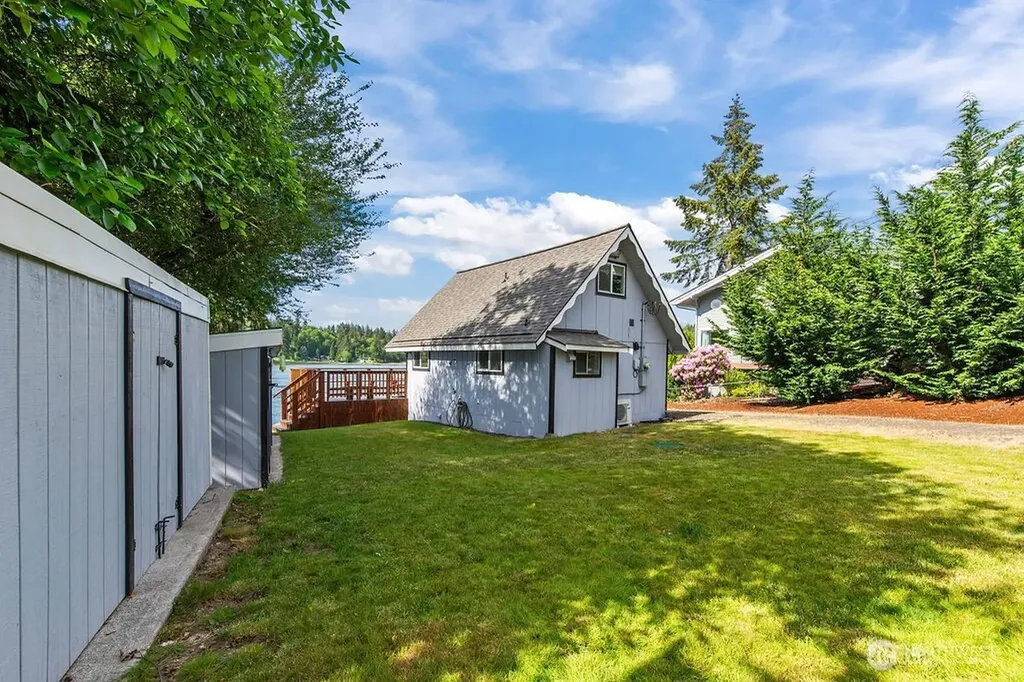 11 SE Skookum View Drive Shelton WA 98584