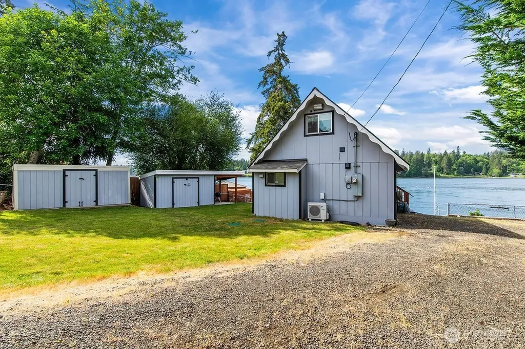 11 SE Skookum View Drive Shelton WA 98584