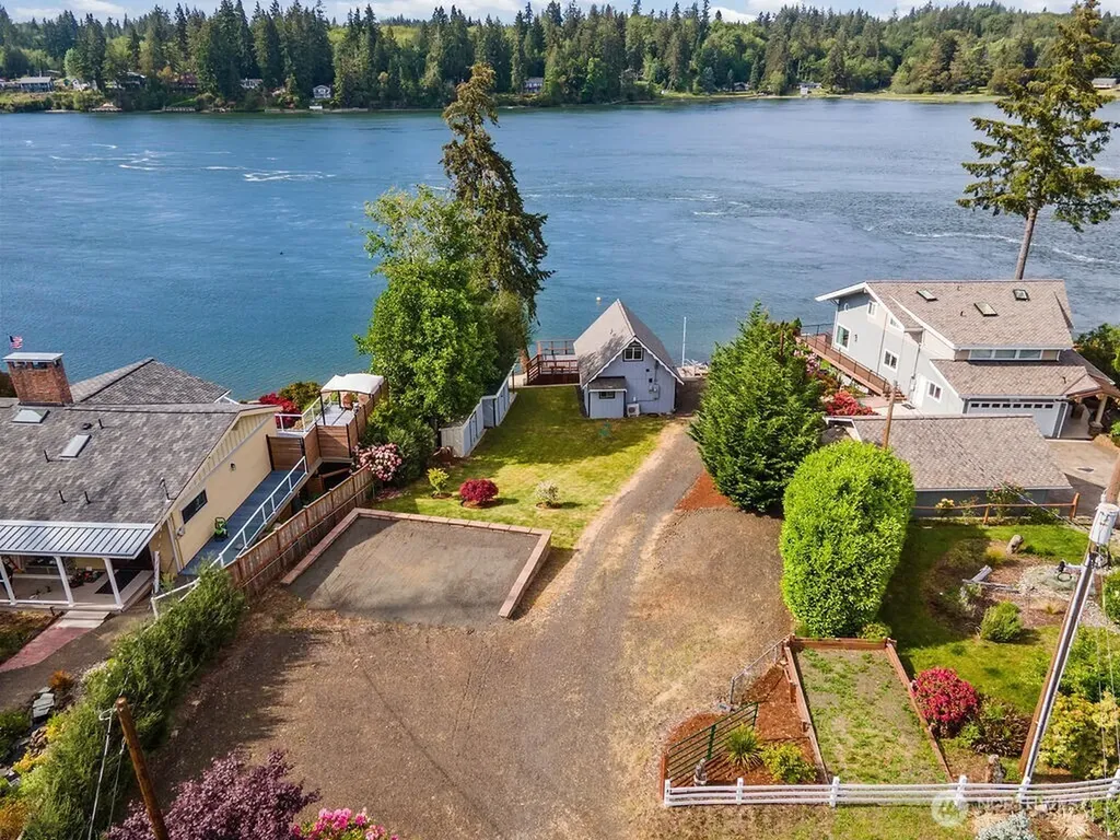11 SE Skookum View Drive Shelton WA 98584