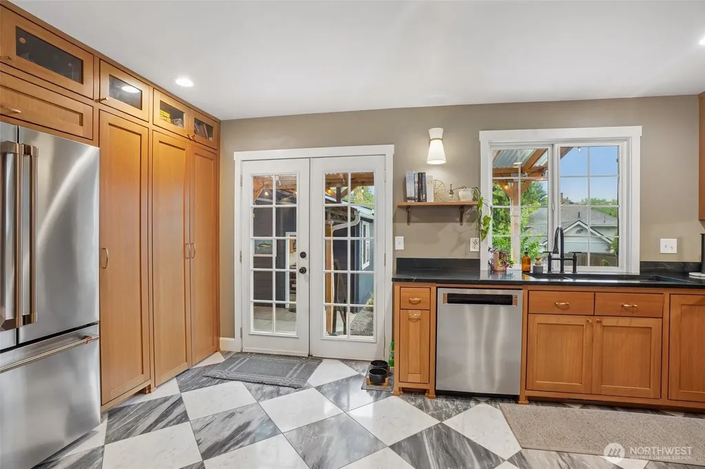 709 W 24th Street Vancouver WA 98660