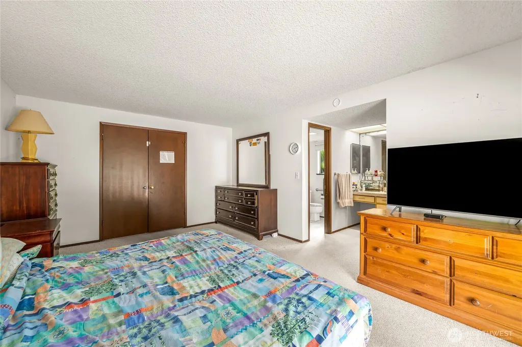 32416 29th Avenue SW Federal Way WA 98023