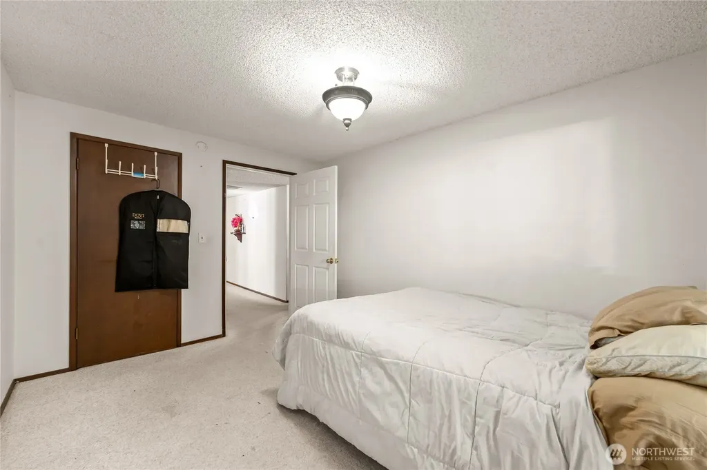 32416 29th Avenue SW Federal Way WA 98023