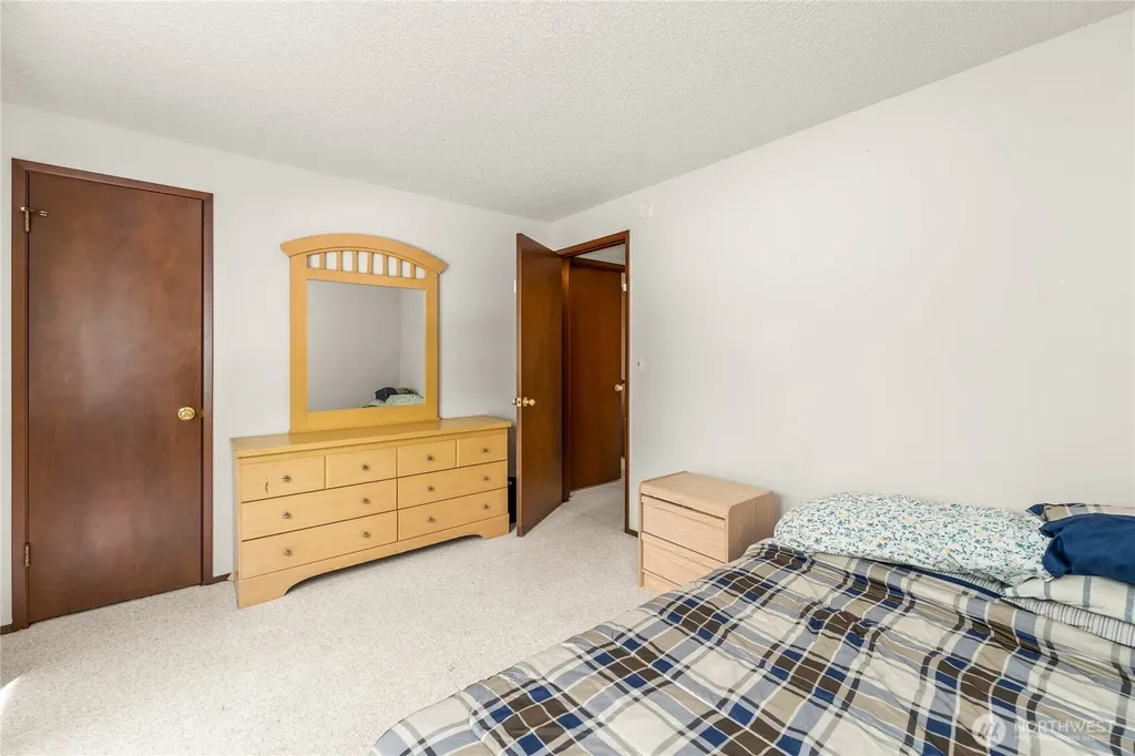 32416 29th Avenue SW Federal Way WA 98023